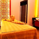 Diamond Premium & - Ultra Готель