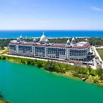 Diamond Premium & - Ultra Готель 5*